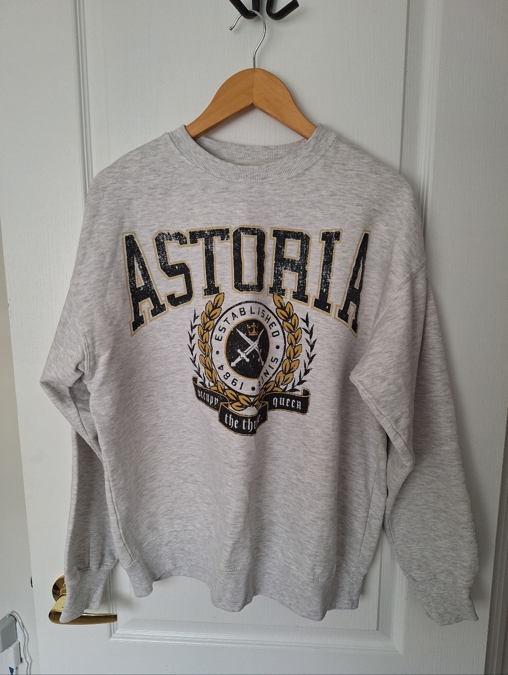 3/$20 Ardene Collegiate Astoria 1984 Occupy The Throne Queen grey sweatshirt